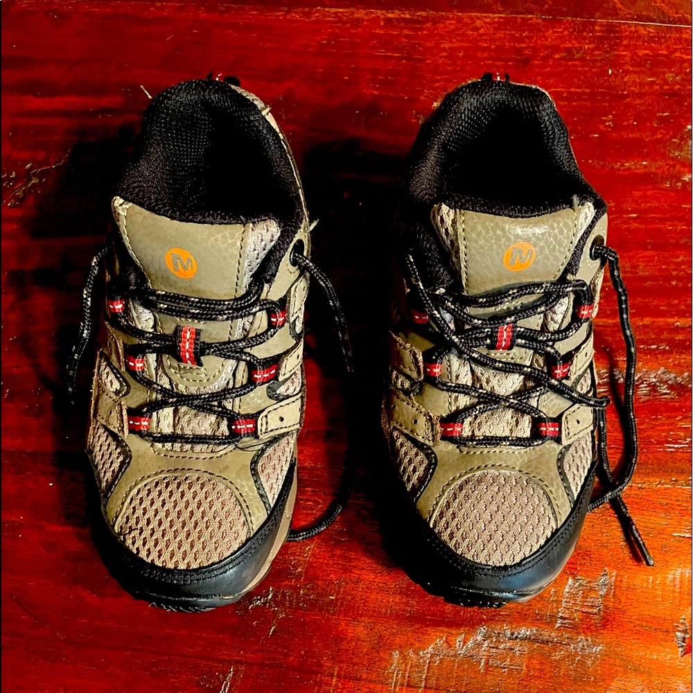 Merrell Kids Brown and Black Hiking Sneakers with Red Accents